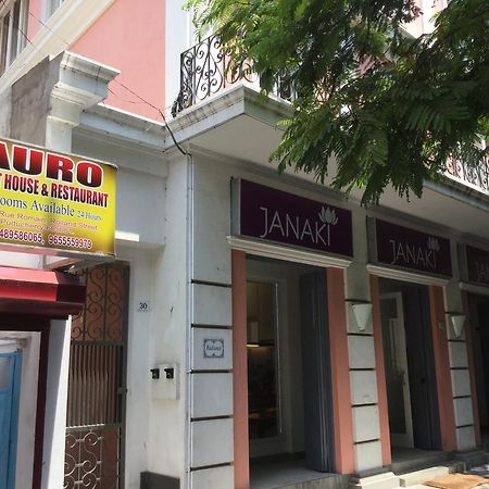 Auro Guest House Пондичери Екстериор снимка