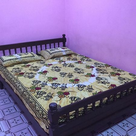 Auro Guest House Пондичери Екстериор снимка